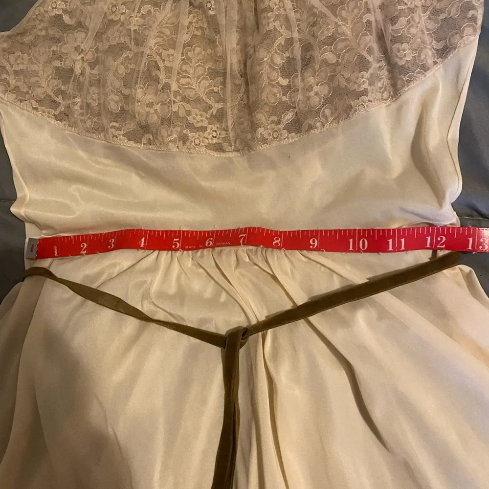 Vintage Vanity Fair Lingerie Dress - Picture 13 of 16